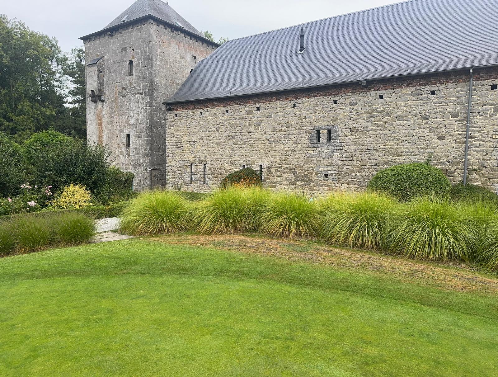 Donjon médiéval du XIIIe siècle